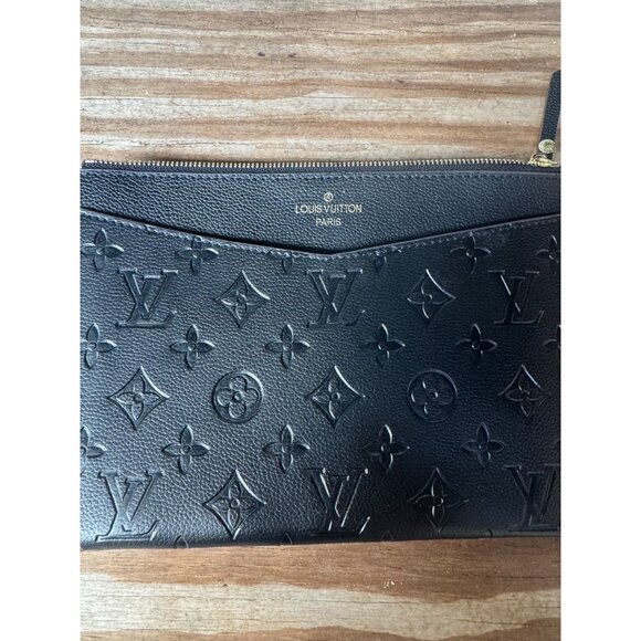 Louis Vuitton Black Melanie MM Monogram Empreinte Leather Pochette Wristlet - Picture 2 of 10
